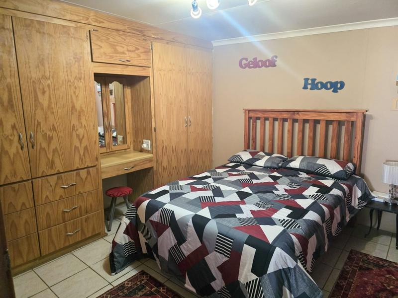 4 Bedroom Property for Sale in Hospitaalpark Free State